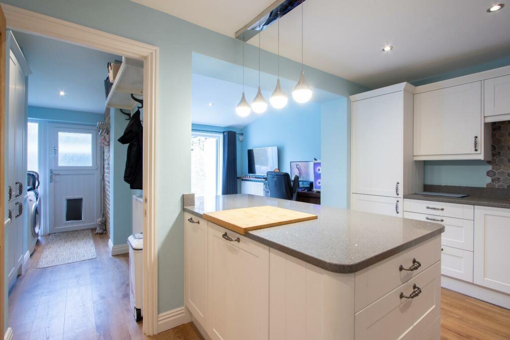 Additional property image - Heol Y Ddol, Caerphilly