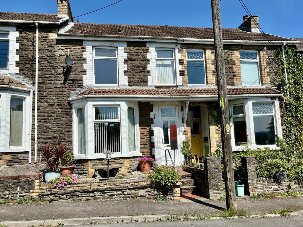 Main image of property: The Avenue, Llanbradach