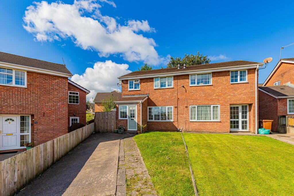Main image of property: Lon Y Tresglen, Caerphilly