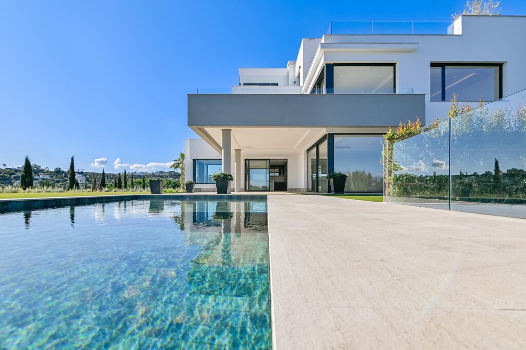 Main image of property: Andalucia, Cádiz, San Enrique De Guadiaro