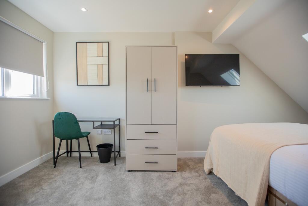 Main image of property: Room 7 - 43 Allaway Avenue, Portsmouth, Hampshire, PO6
