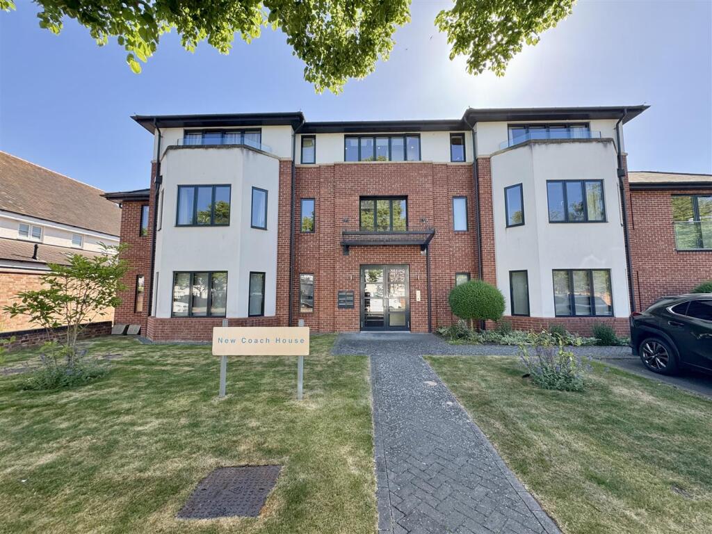 Main image of property: Arlington Avenue, Leamington Spa