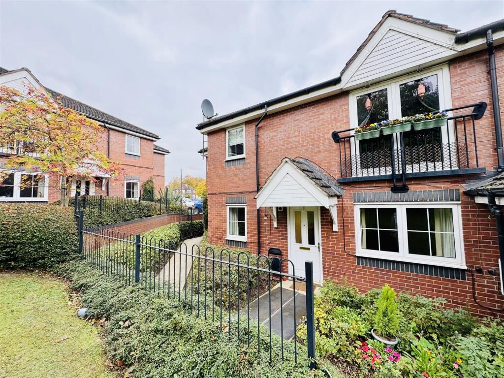 Main image of property: Golden Cup, Quinton Road West