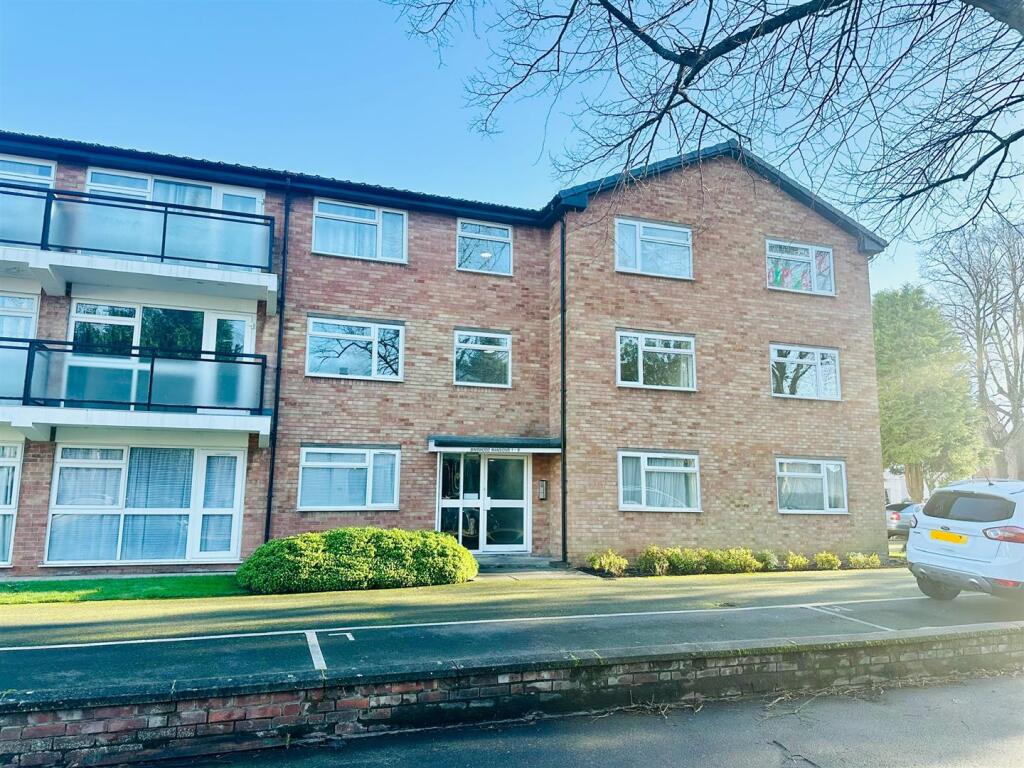 Main image of property: Binswood Mansions, Leamington Spa