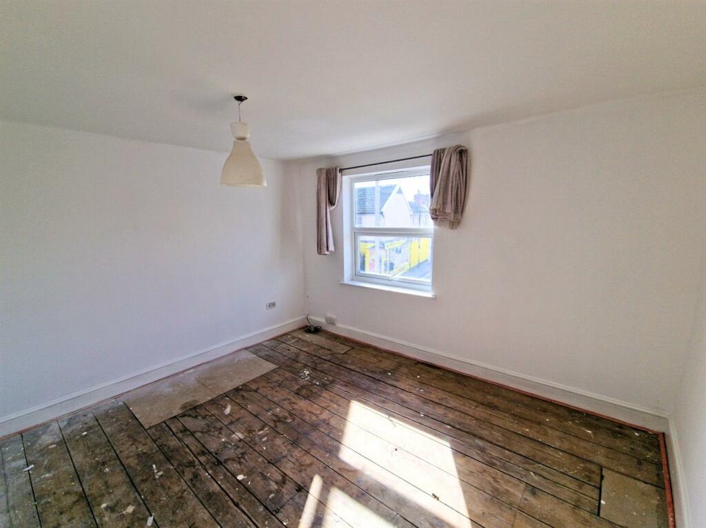 Main image of property: Norwich Road, Ipswich