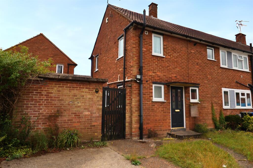 Main image of property: Curlew Road, Ipswich
