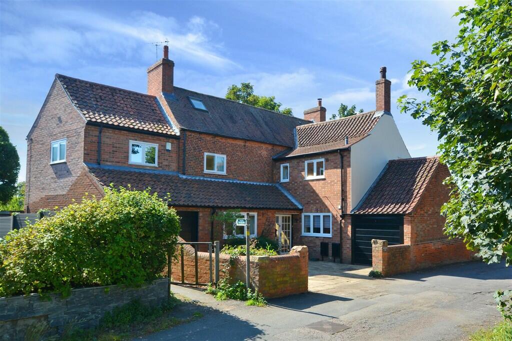 Main image of property: Chapel Lane, Farnsfield, Newark