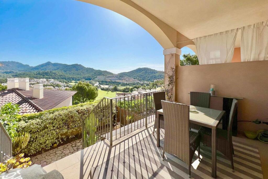 Main image of property: 07160, Andratx / Urbanització Es Camp de Mar, Spain