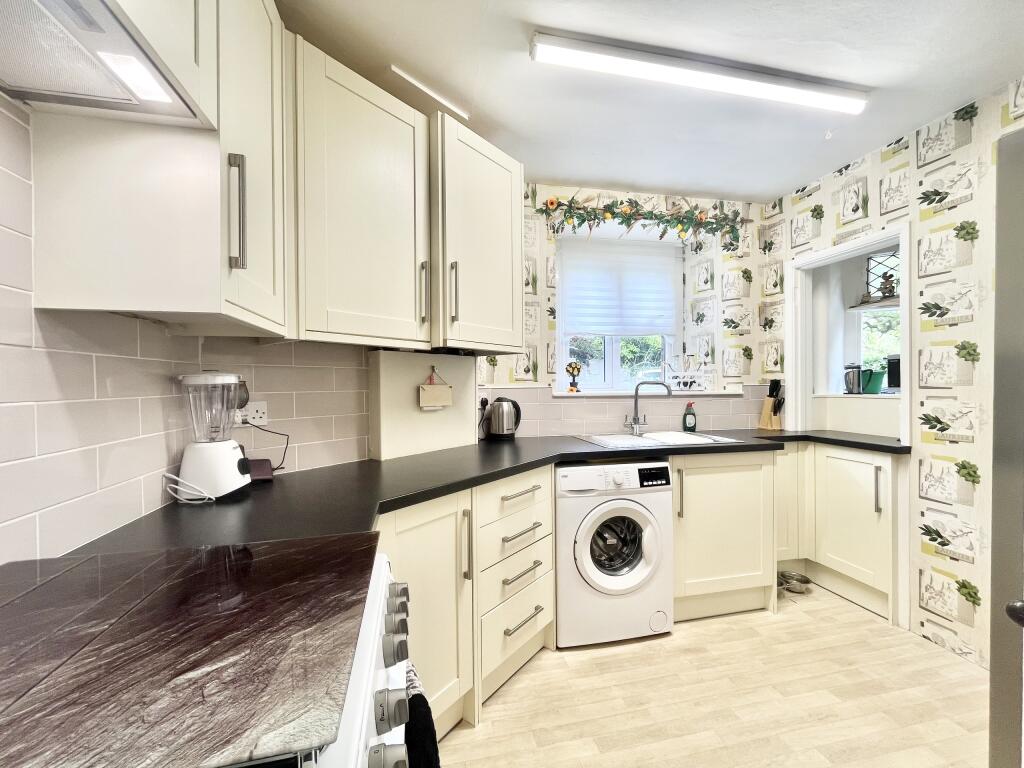 Additional property image - Hendford Hill, Yeovil, Somerset