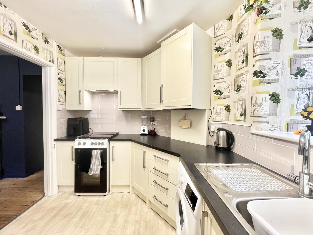 Additional property image - Hendford Hill, Yeovil, Somerset
