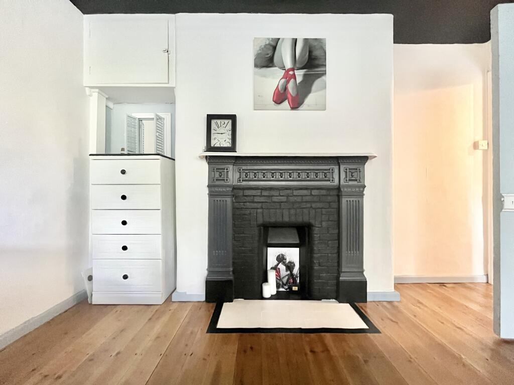 Additional property image - Hendford Hill, Yeovil, Somerset