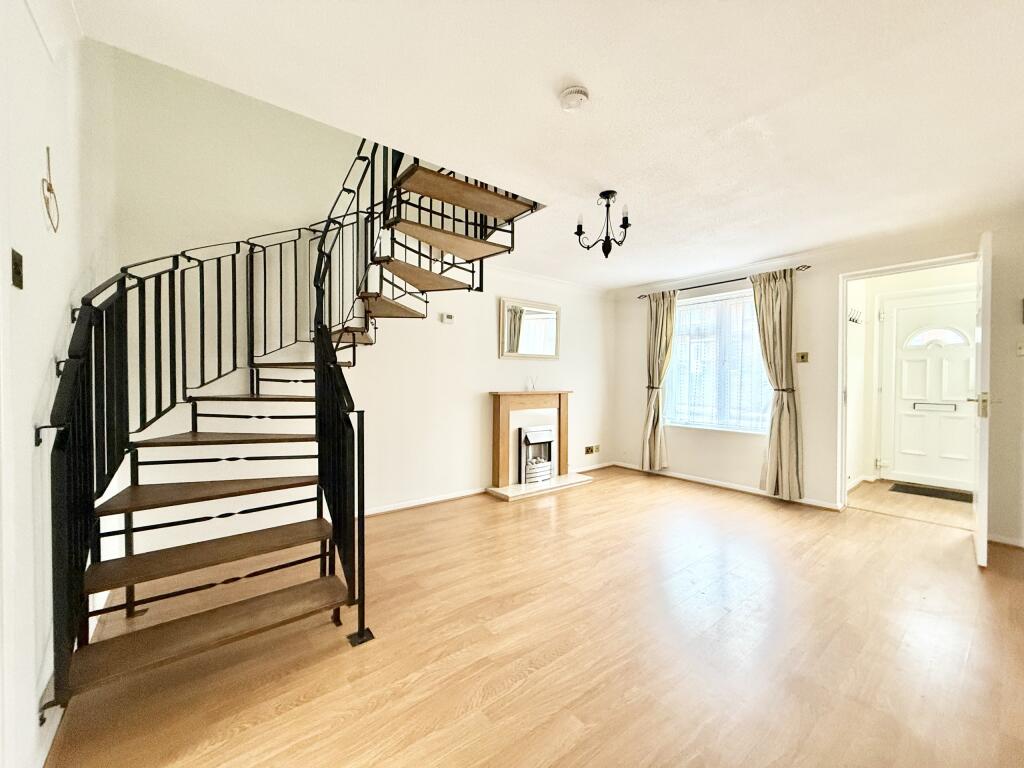 Additional property image - Constable Close, Yeovil, Somerset