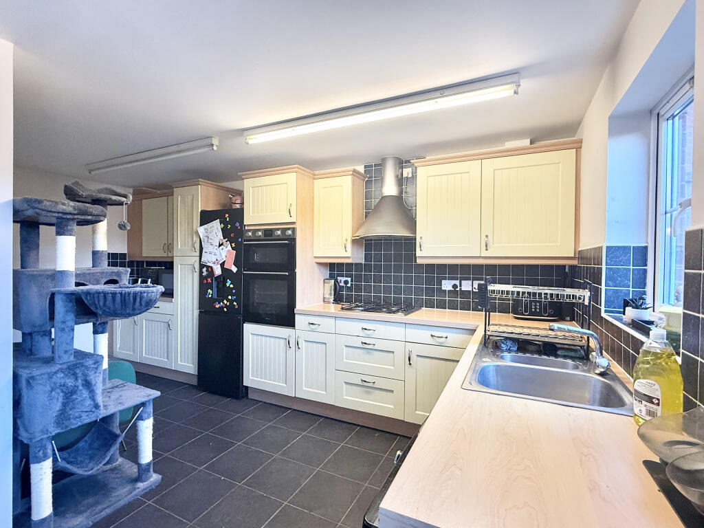 Additional image 7 of Merevale Way, Yeovil, Somerset