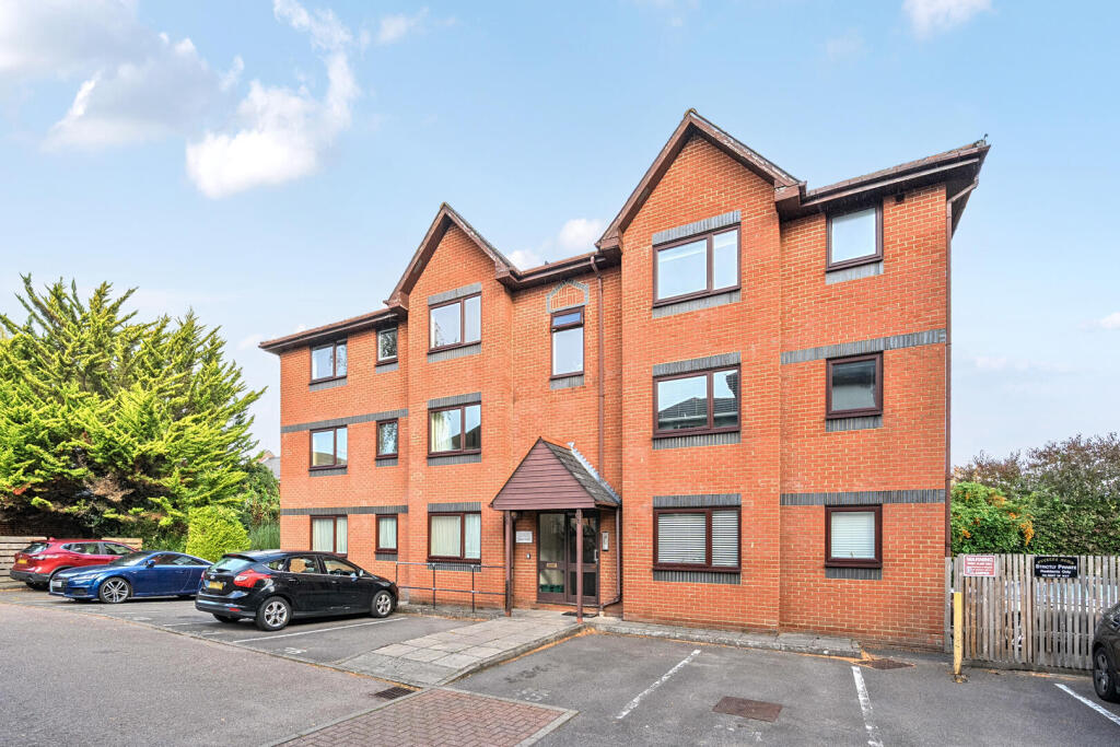 Main image of property: London Road, Overton, Basingstoke