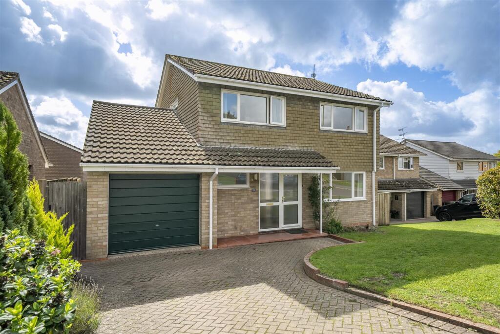 Main image of property: Lordsfield Gardens, Overton, Basingstoke