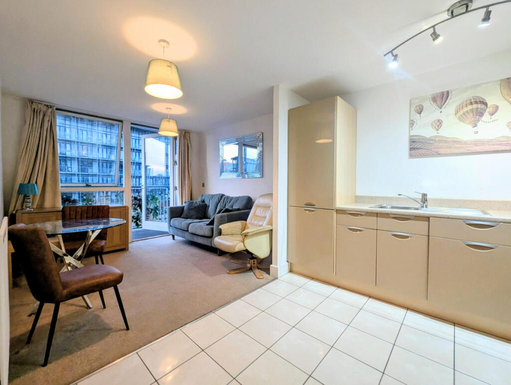 Main image of property: Longleat Avenue, Birmingham, B15 2