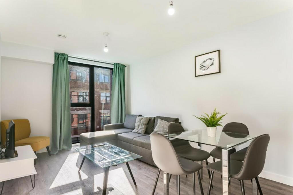Additional property image - Bradford Street, Birmingham, B12 0