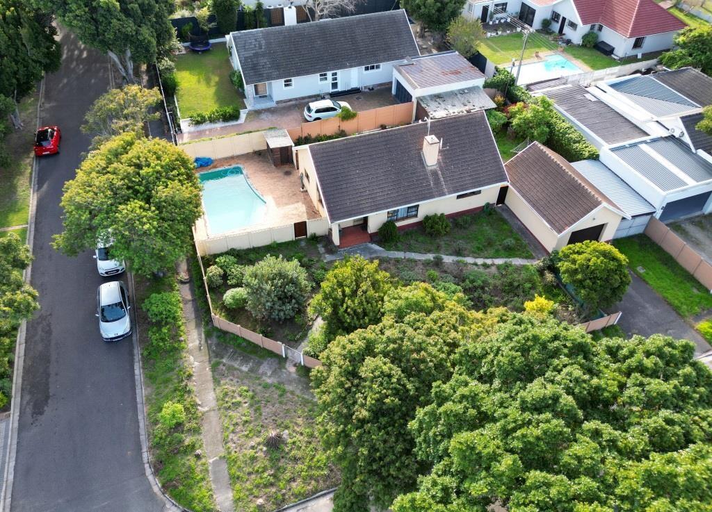 Main image of property: Meadowridge, Cape Town, Western Cape