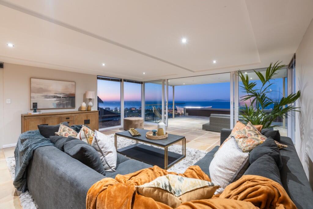 Main image of property: Green Point, Cape Town, Western Cape