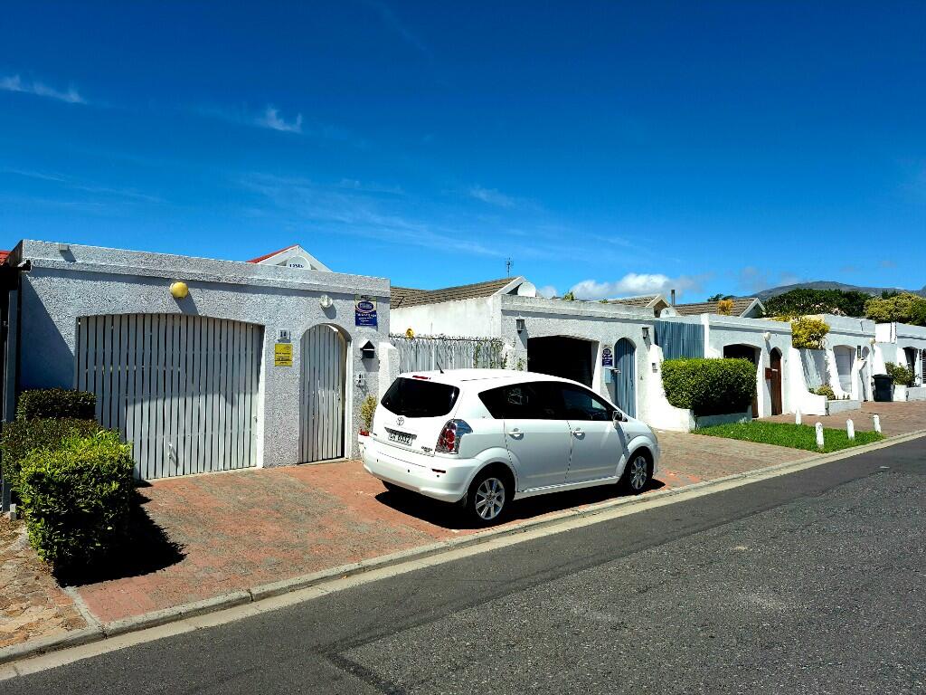 Main image of property: Diep River, Cape Town, Western Cape