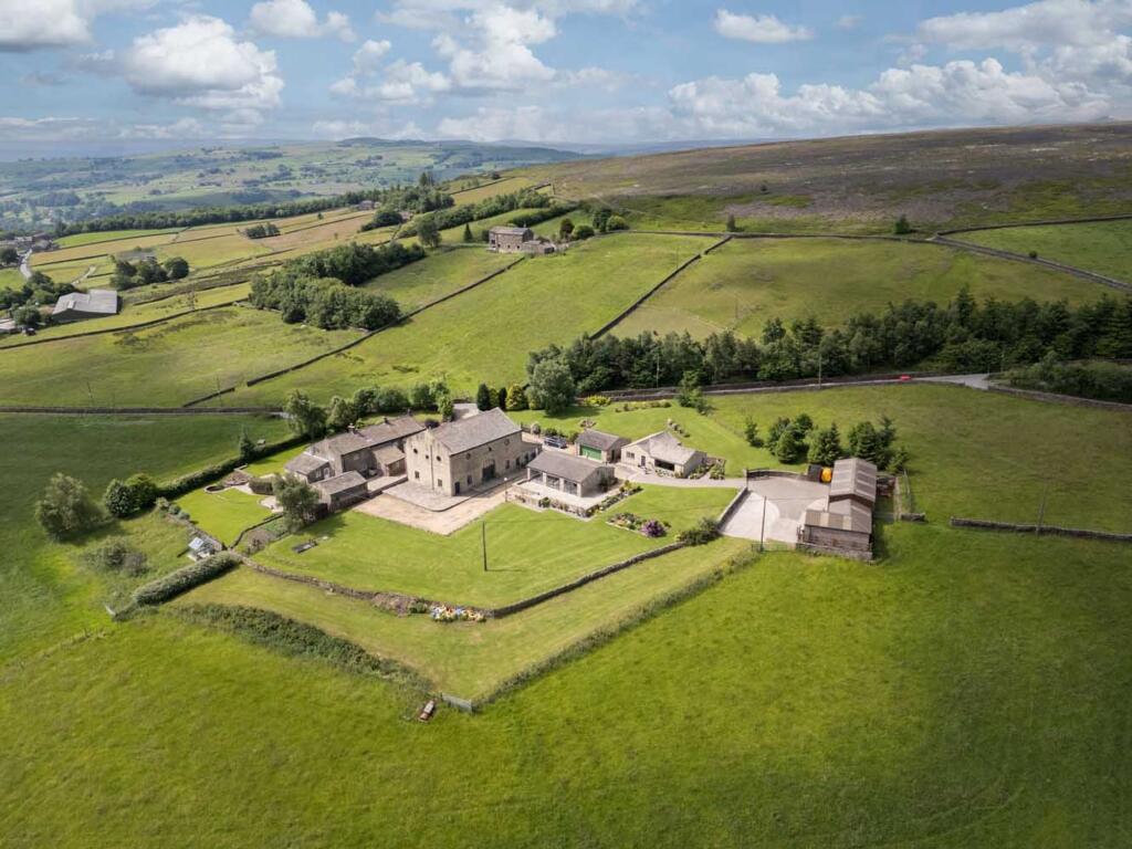 Main image of property: High House Barn, Luddendenfoot, Halifax, West Yorkshire