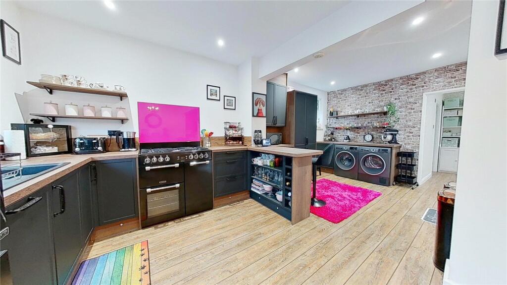 Additional property image - Barfield Park, Lancing, West Sussex, BN15