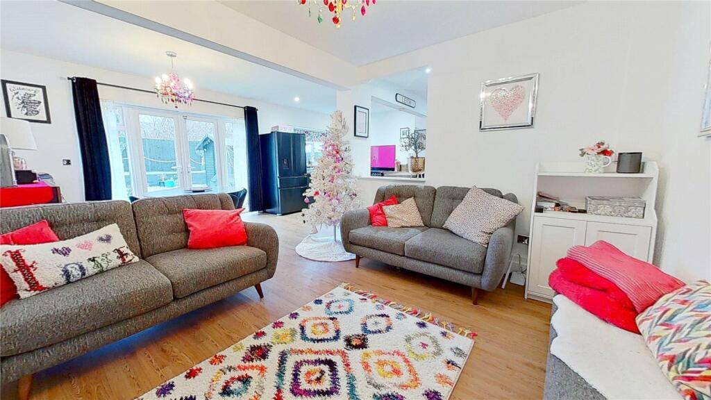 Additional property image - Barfield Park, Lancing, West Sussex, BN15