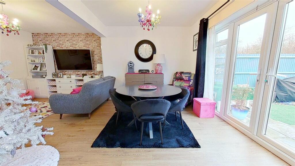 Additional property image - Barfield Park, Lancing, West Sussex, BN15