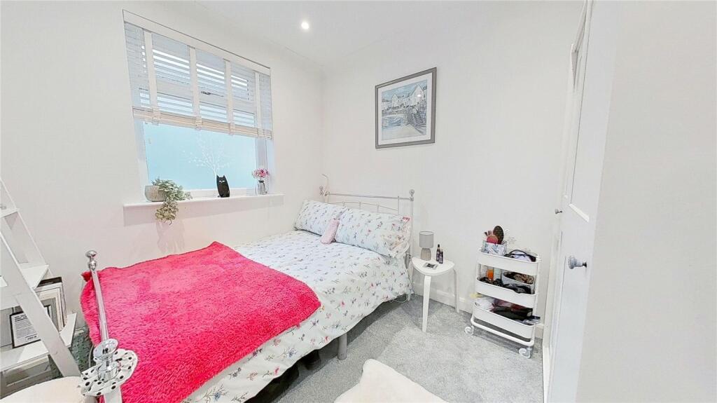 Additional property image - Barfield Park, Lancing, West Sussex, BN15