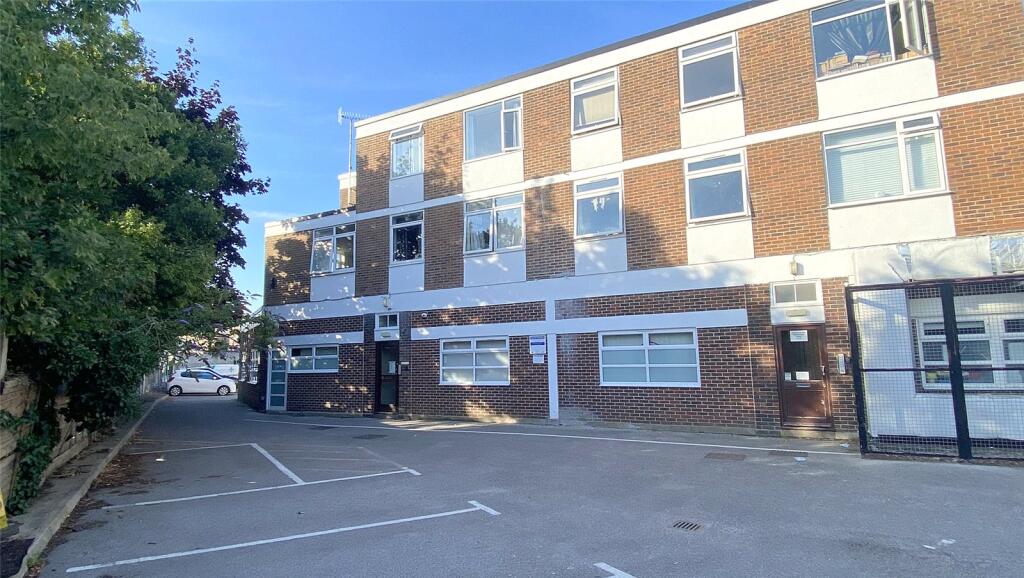 Main image of property: Broadwater Boulevard Flats, Broadwater Street West, Worthing, West Sussex, BN14