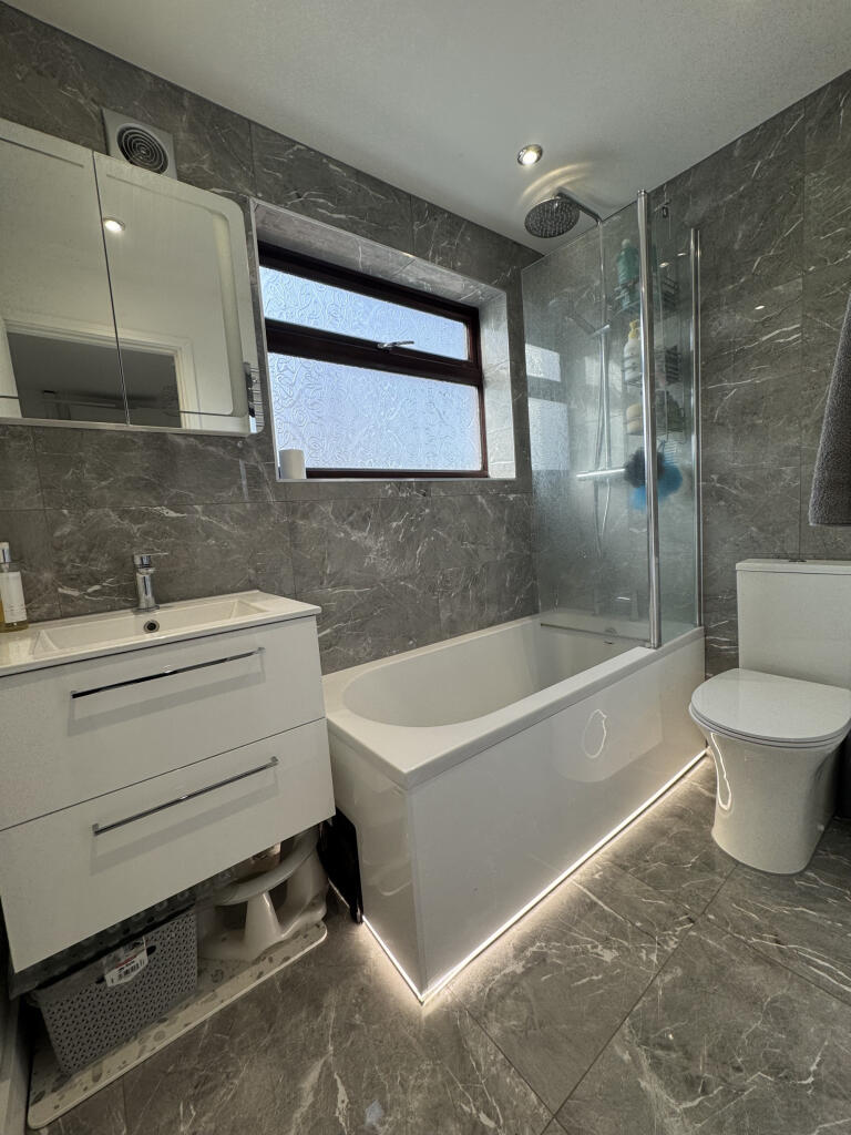 Additional property image - Weston Way, Newmarket, Suffolk, CB8