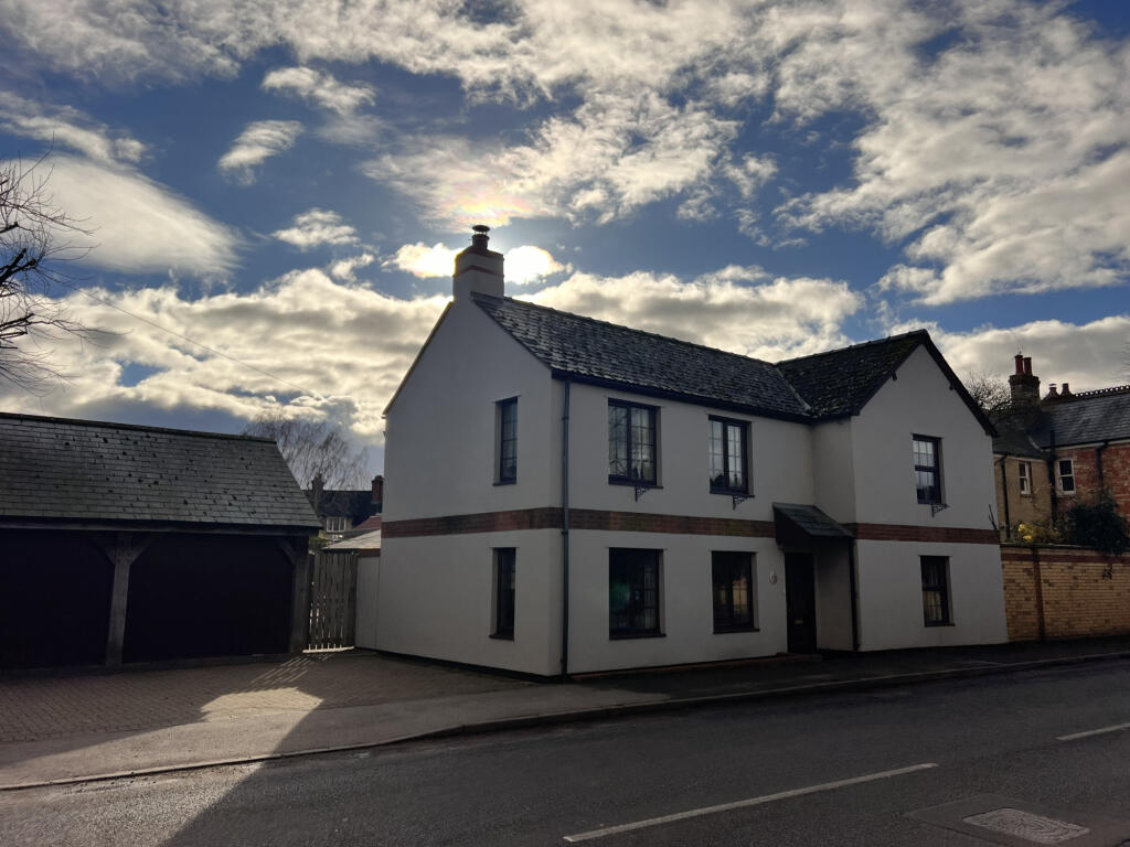 Main image of property: High Street, Wilburton, Cambridgeshire, CB63RB