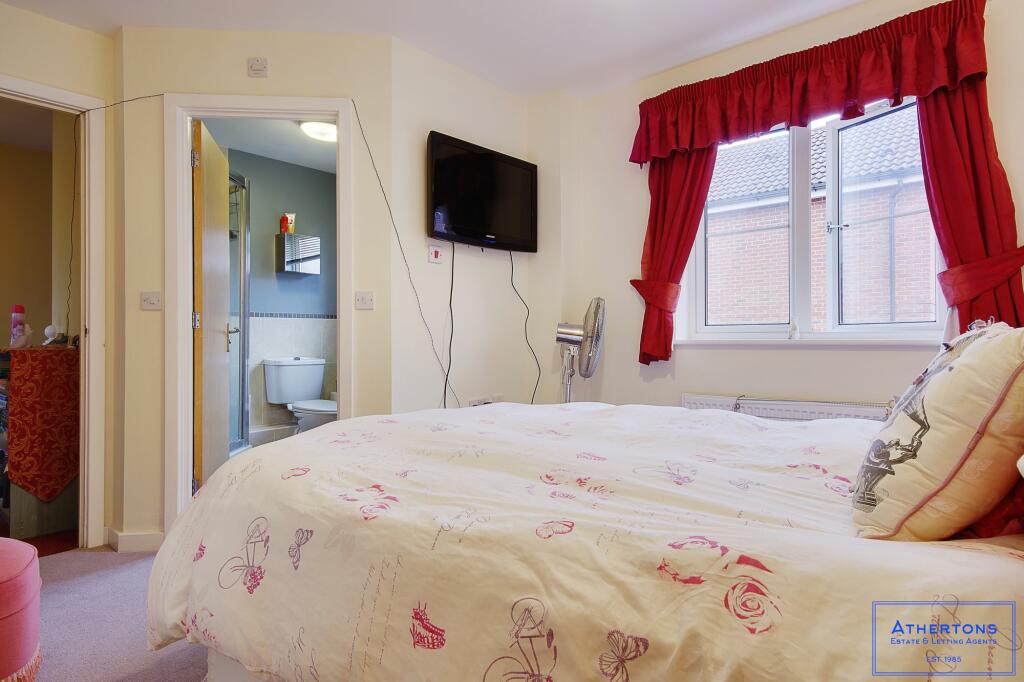Additional property image - Wellow Gardens, Oakdale, Poole