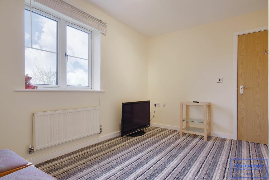 Additional property image - Wellow Gardens, Oakdale, Poole