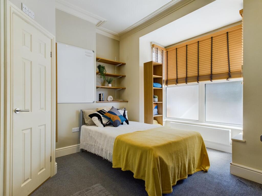 Main image of property: 104, Yarborough Road, Lincoln LN1 1HR