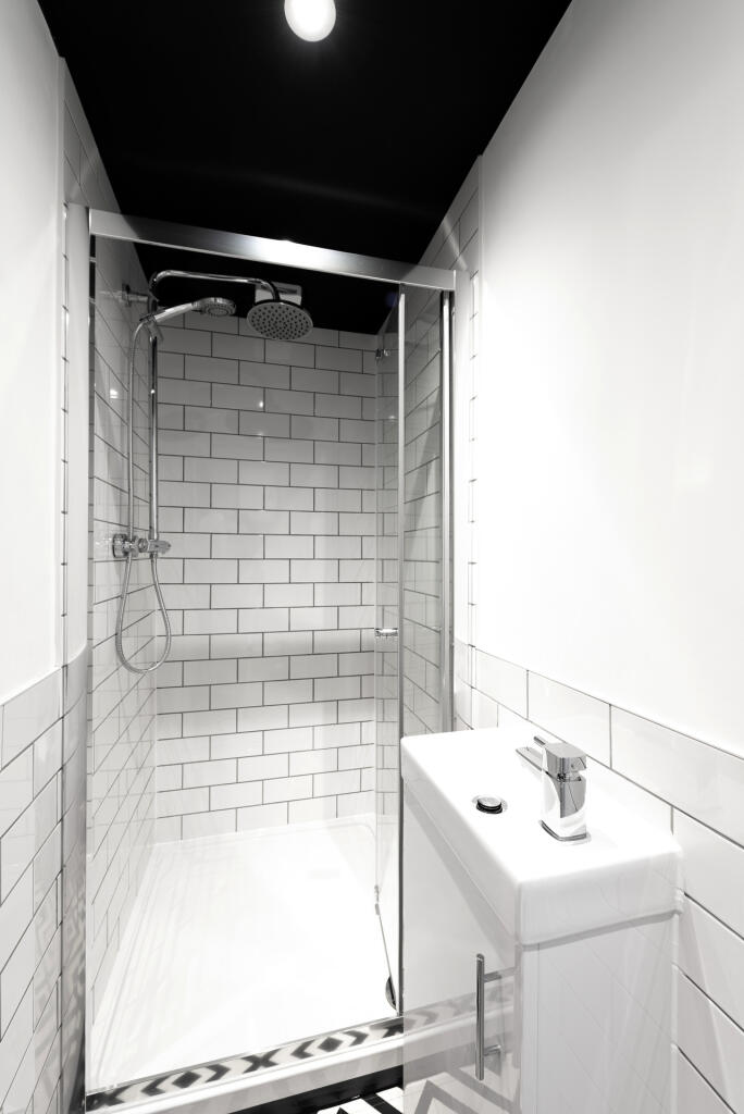 Additional property image - Hillsborough Road, Bristol