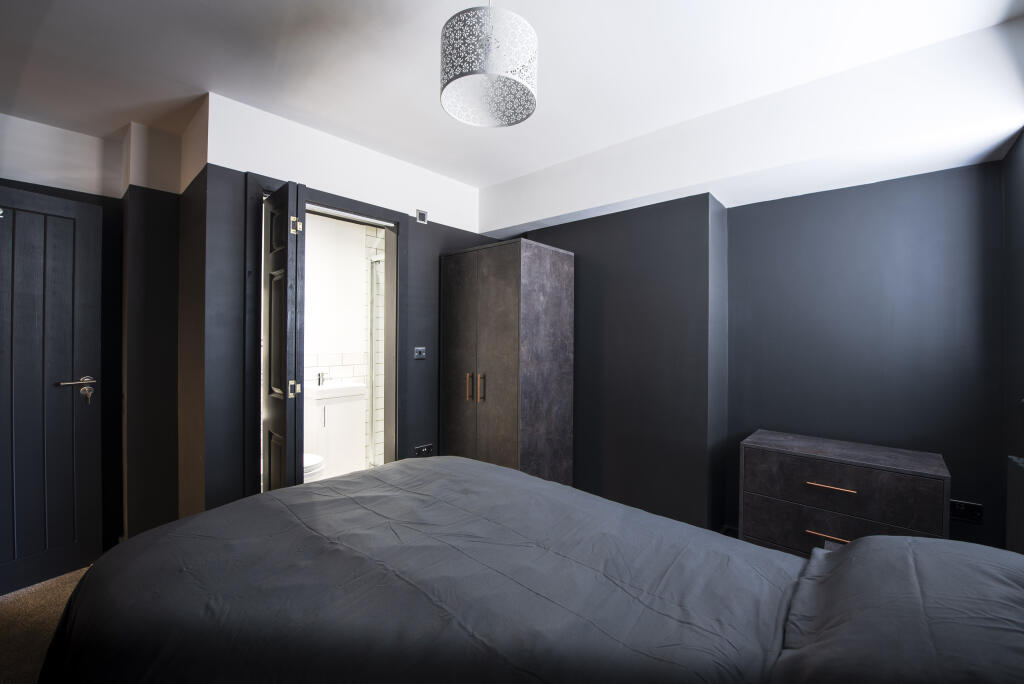 Additional property image - Hillsborough Road, Bristol