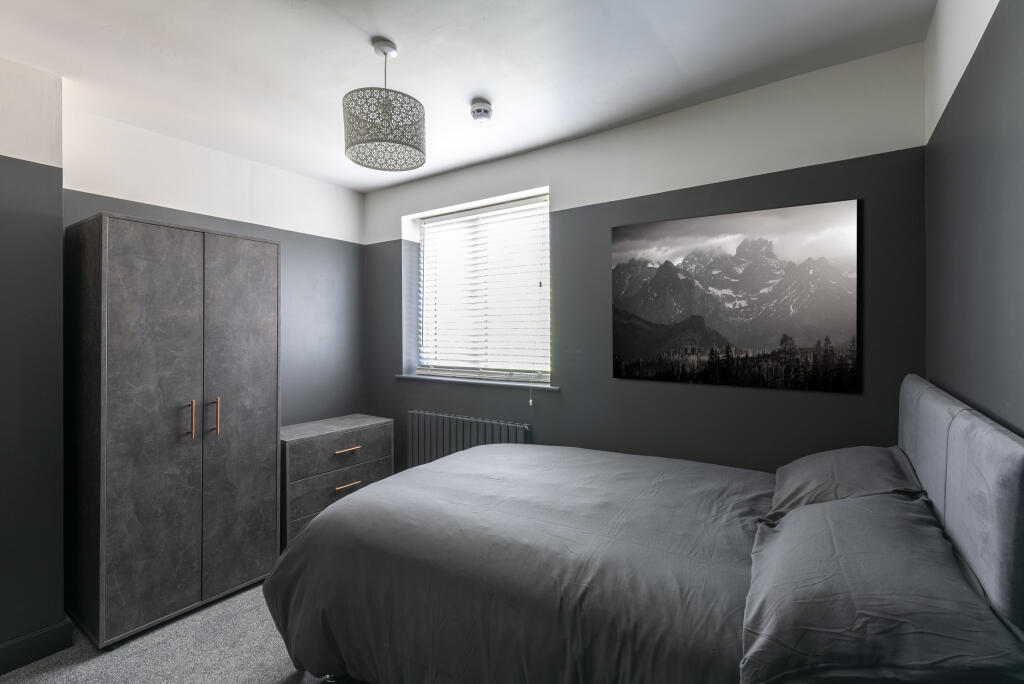 Additional property image - Hillsborough Road, Bristol