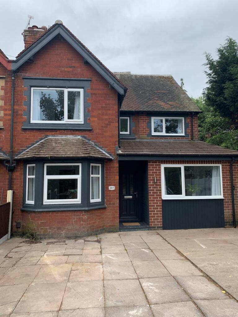 Main image of property: 397 Queens Road West, Beeston, Nottingham, Nottinghamshire, NG9 1GX