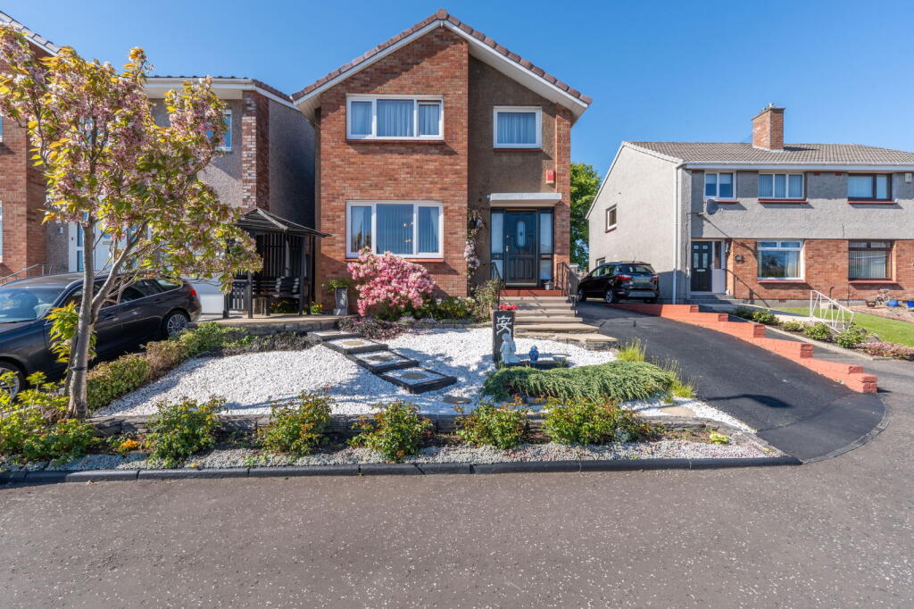 Main image of property: Annsmuir Place, Kirkcaldy, KY2 6HS