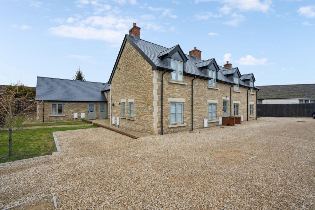 Main image of property: Witney Road, Long Hanborough, OX29