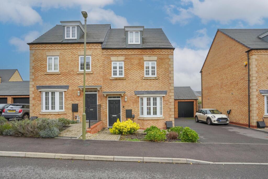 Main image of property: Heron Drive, Witney, OX28