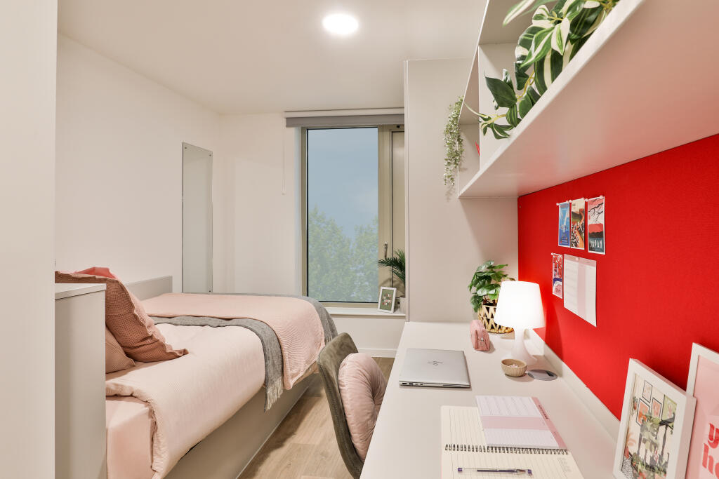 Main image of property: Bills Included, (Silver) Ensuites @ Brigg Point, Bristol, BS2