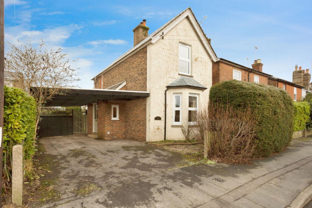 Main image of property: St Leonards Road, Horsham, West Sussex.