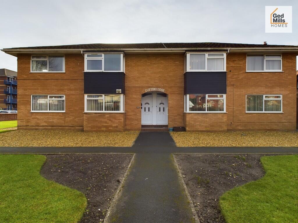 Main image of property: 254 Clifton Drive South , St Annes 