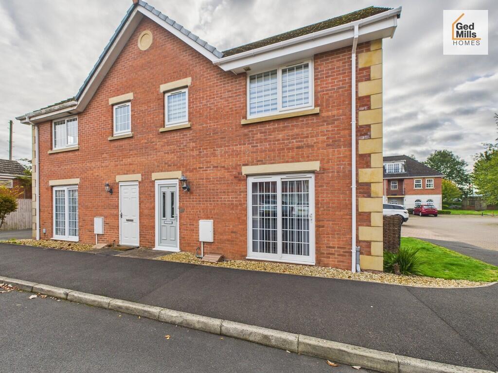 Main image of property: Garden Close , Poulton-Le-Fylde