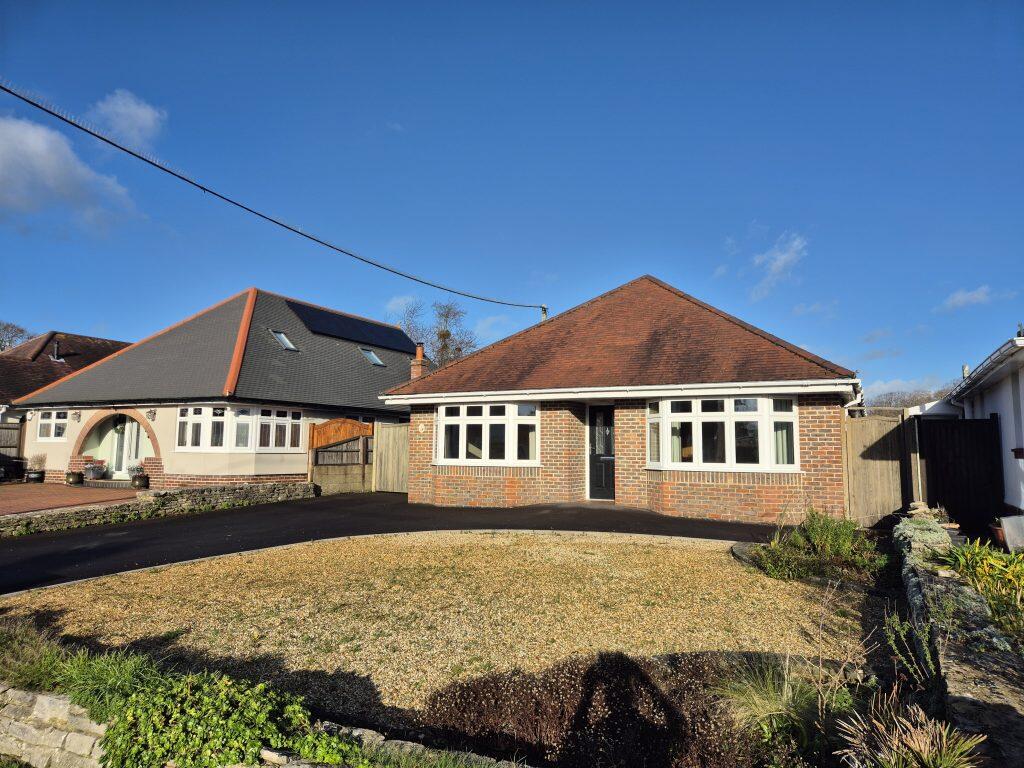 Main image of property: 110 Testwood Lane, Totton, Southampton, SO40 3QS