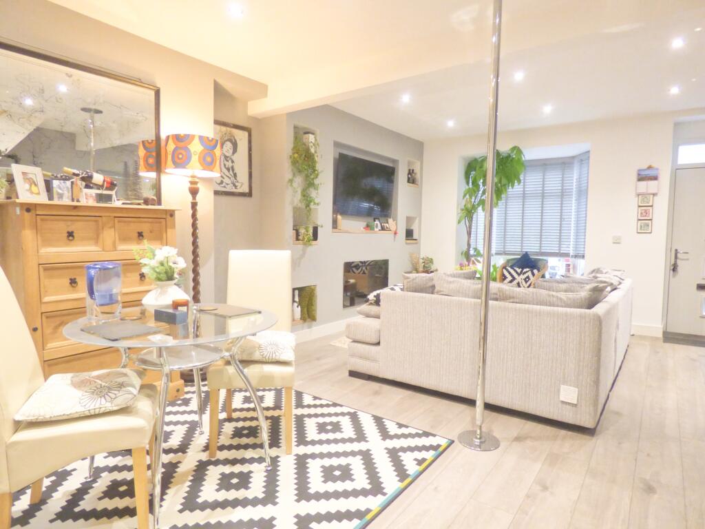 Additional property image - Station Row, Pontyrhyl, Bridgend