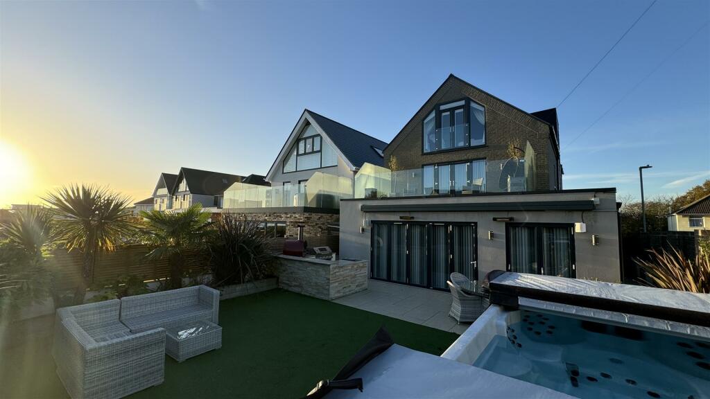 Additional property image - Sherwood Avenue, Whitecliff