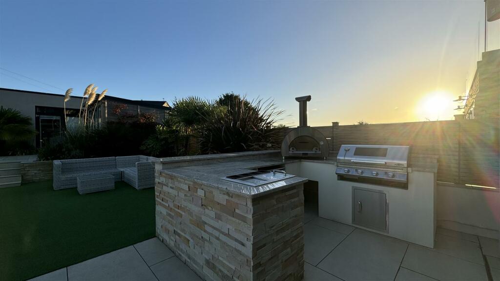 Additional property image - Sherwood Avenue, Whitecliff